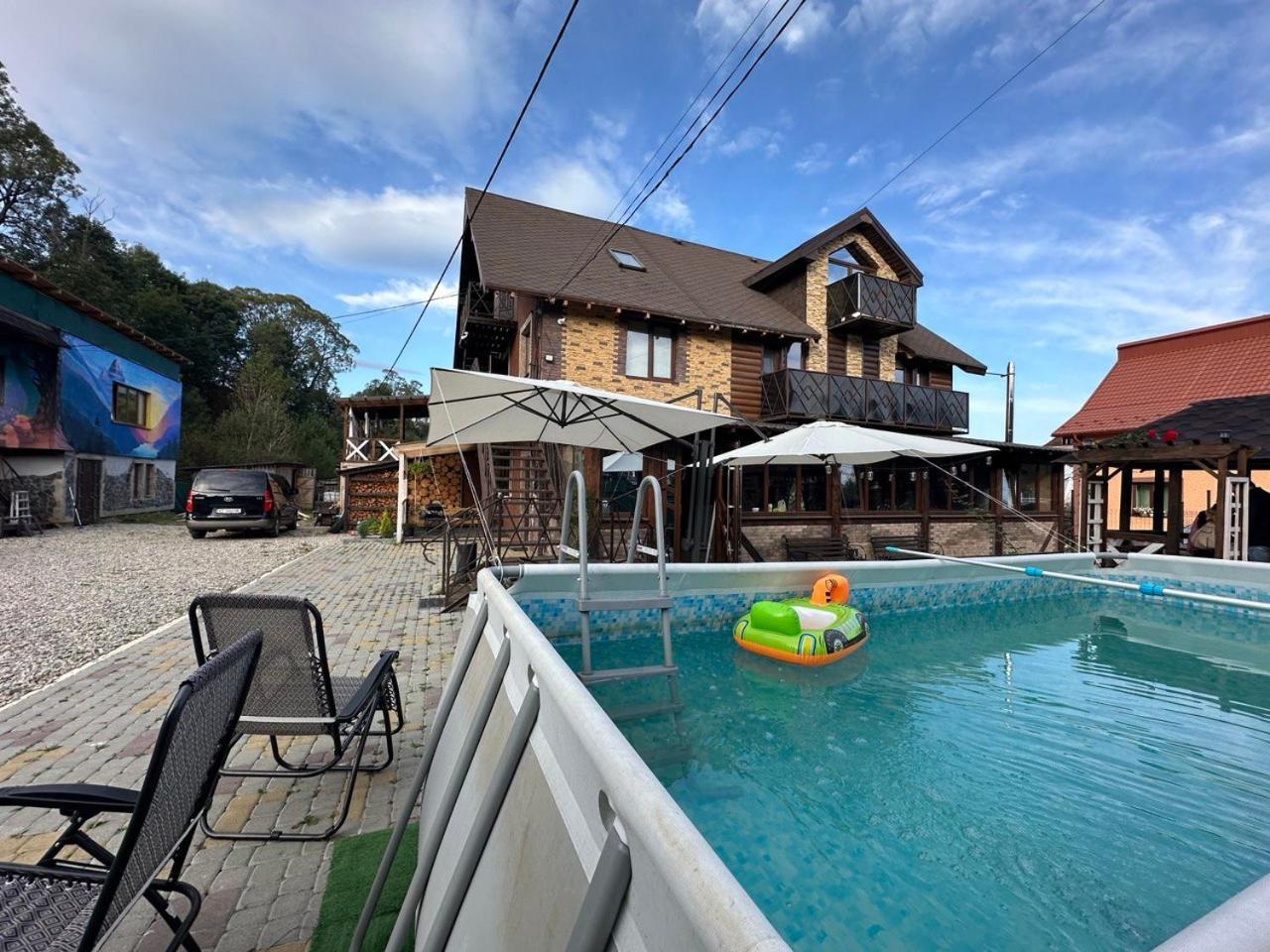 Hostal Лемгора Vorokhta Exterior foto